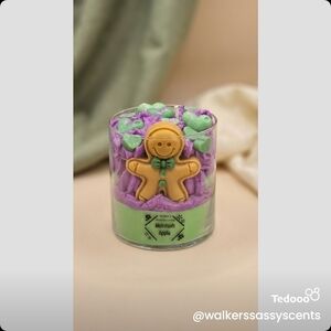 Gingerbread Man Love Candle